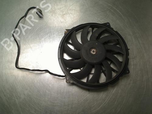 radiator-fan-audi-a4-b6-8e2-2000-2001-2002-2003-2004-2005-34689127 main image