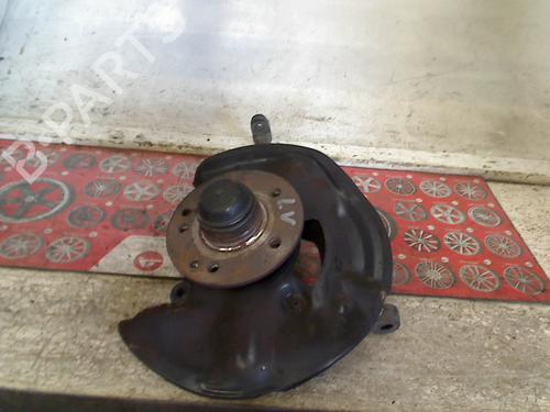 Used Left front steering knuckle Left front steering knuckle MERCEDES-BENZ C-CLASS (W202) C 180 (202.018) (122 hp) 34661597 34661597