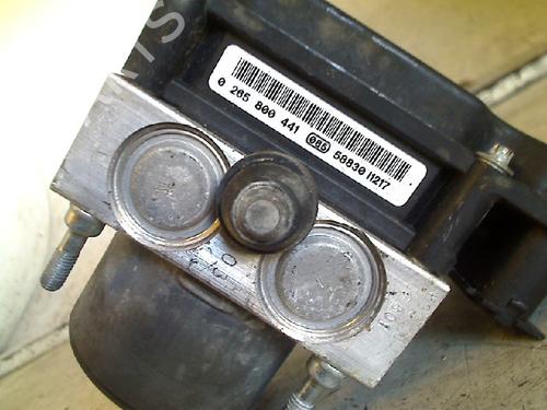 Used ABS pump ABS pump CITROËN C1 (PM_, PN_) 1.0 (68 hp) 34674262 34674262