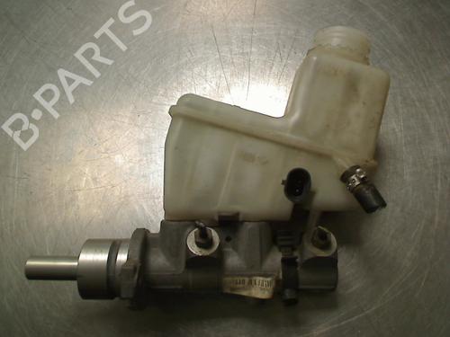 Used Brake master cylinder Brake master cylinder FIAT STILO (192_) 1.6 16V (192_XB1A) (103 hp) 34690796 34690796