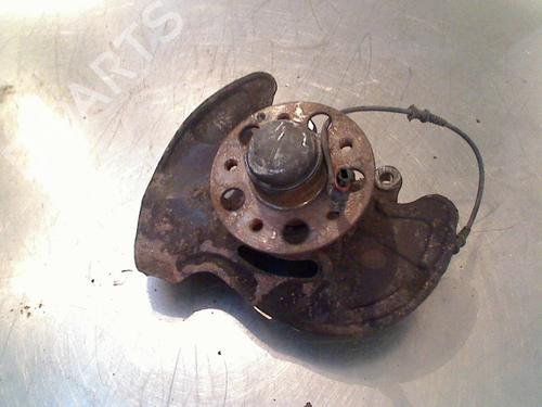 Used Right front steering knuckle Right front steering knuckle MERCEDES-BENZ C-CLASS T-Model (S203) C 200 Kompressor (203.242) (163 hp) 34680730 34680730