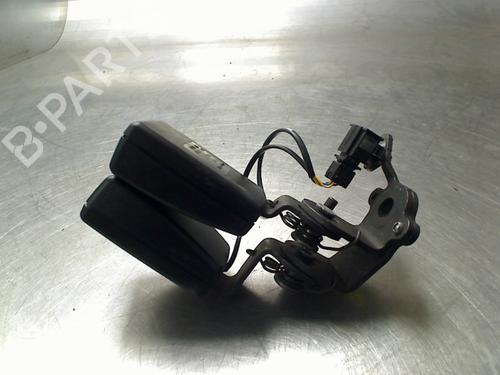 Boucle de ceinture de sécurité Boucle de ceinture de sécurité SKODA OCTAVIA III Combi (5E5, 5E6) 1.6 TDI (105 hp) 34690781 34690781