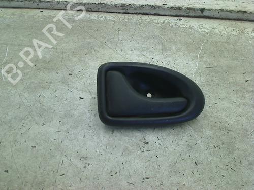 Used Front right interior door handle Front right interior door handle OPEL MOVANO A Van (X70) 2.5 DTI (FD) (115 hp) 34669204 34669204