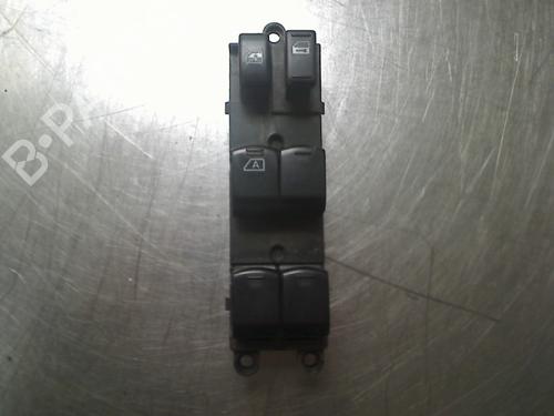 switch-subaru-forester-sh_-2007-34687682 main image