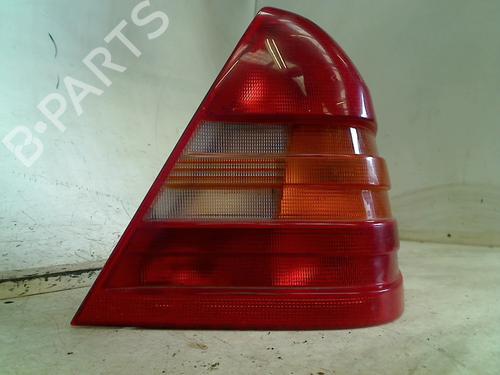 Used Right taillight Right taillight MERCEDES-BENZ C-CLASS (W202) C 200 D (202.120) (75 hp) 34658816 34658816