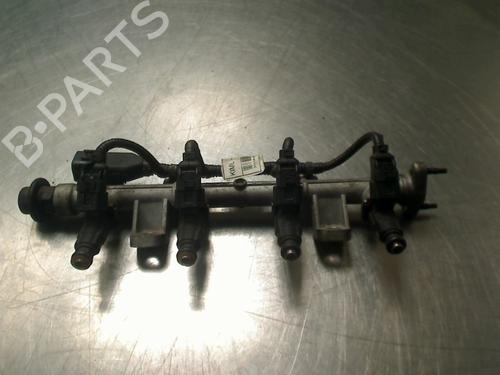 Used Injection rail Injection rail HYUNDAI GETZ (TB) 1.1 (67 hp) 34686550 34686550