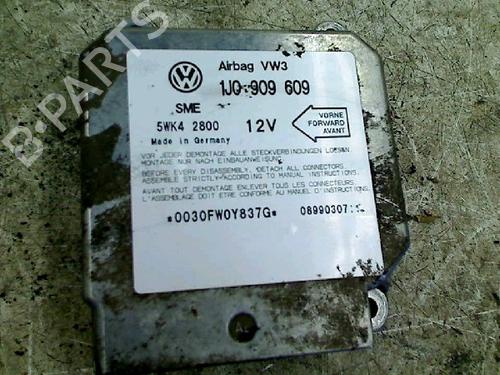 Used ECU airbags ECU airbags VW GOLF IV (1J1) 1.9 TDI (110 hp) 34654287 34654287