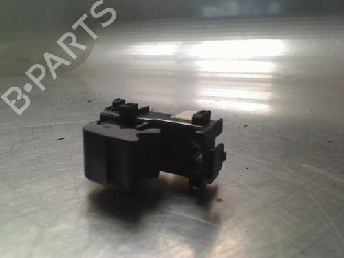 switch-toyota-yaris-_p9_-2005-2006-2007-2008-2009-2010-2011-2012-2013-2014-34686814 main image