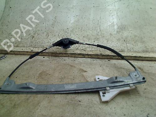 Rudehejsemekanisme venstre bagtil Rudehejsemekanisme venstre bagtil MITSUBISHI COLT VI (Z3_A, Z2_A) 1.3 (Z21A) (95 hp) 34676138 34676138