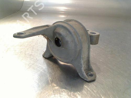 Used Engine mount Engine mount OPEL ZAFIRA A MPV (T98) 1.8 16V (F75) (125 hp) 34679092 34679092