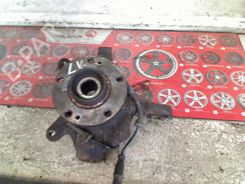 Used Left front steering knuckle Left front steering knuckle RENAULT LAGUNA II Grandtour (KG0/1_) 3.0 V6 24V (KG0D, KG01) (207 hp) 34661396 34661396