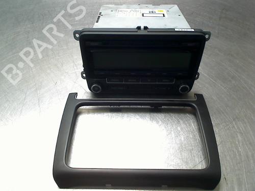 Used Radio Radio VW POLO V (6R1, 6C1) 1.2 TDI (75 hp) 36033068 36033068