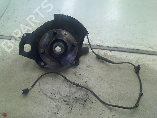 Used Right front steering knuckle Right front steering knuckle HYUNDAI ELANTRA III (XD) 1.6 (107 hp) 34667030 34667030