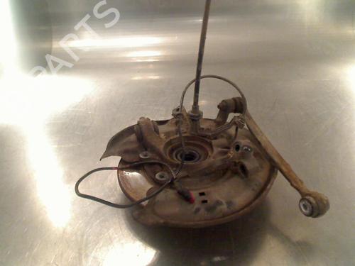 Used Right rear steering knuckle Right rear steering knuckle MERCEDES-BENZ C-CLASS (W203) C 180 Kompressor (203.046) (143 hp) 34681914 34681914