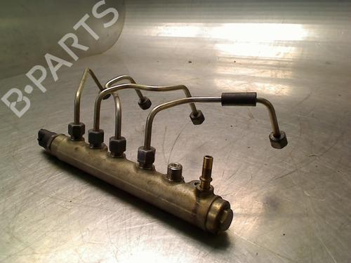 Used Injection rail Injection rail RENAULT ESPACE IV (JK0/1_) 2.2 dCi (JK0H) (150 hp) 34688299 34688299