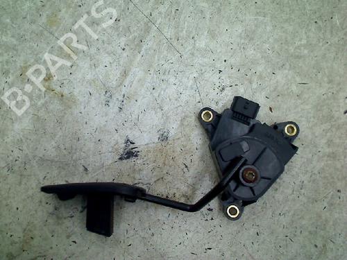 Pedal Pedal NISSAN MICRA III (K12) 1.4 16V (88 hp) 34673469 34673469