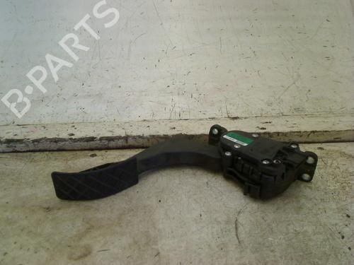 Pedal Pedal VW POLO IV (9N_, 9A_) 1.2 12V (64 hp) 34672148 34672148