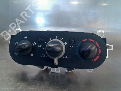climate-control-renault-twingo-ii-cn0_-2007-34683940 main image
