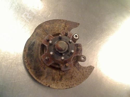 Used Left front steering knuckle Left front steering knuckle SUZUKI GRAND VITARA I (FT, HT) 2.5 V6 24V 4x4 (TD62, SQ625) (144 hp) 34682002 34682002