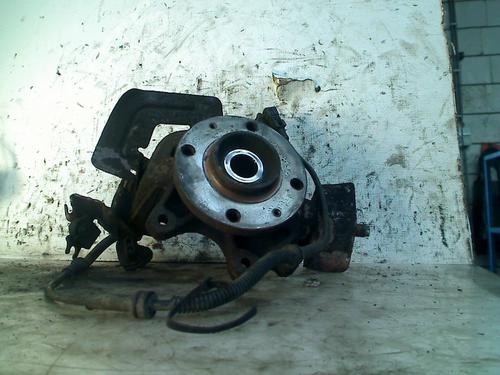 Used Left front steering knuckle Left front steering knuckle CITROËN XANTIA Break (X1_, X2_) 2.0 i 16V (132 hp) 34650529 34650529