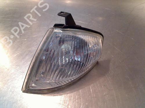 Clignoteur links Clignoteur links MAZDA 323 F VI Hatchback (BJ) 1.3 16V (BJ3P, BJ14) (73 hp) 34680853 34680853