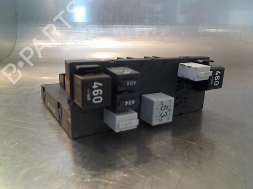 Used Fuse box Fuse box VW GOLF V (1K1) 1.6 FSI (115 hp) 34678037 34678037