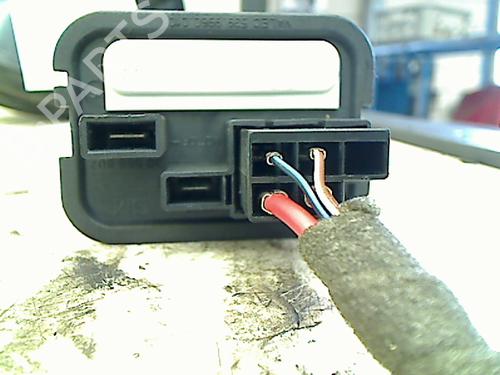 Used Heater resistor Heater resistor OPEL OMEGA B Estate (V94) 2.2 16V (F35, M35, P35) (144 hp) 34652293 34652293
