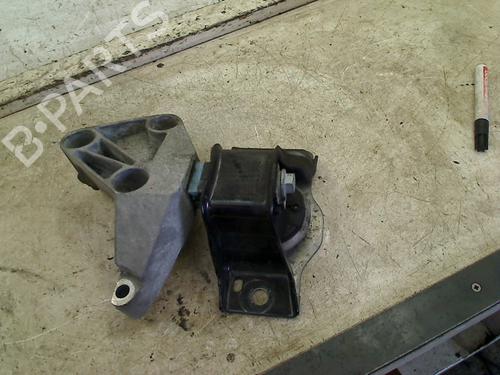 Used Engine mount Engine mount RENAULT MEGANE II (BM0/1_, CM0/1_) 1.5 dCi (BM1F, CM1F) (86 hp) 34654937 34654937