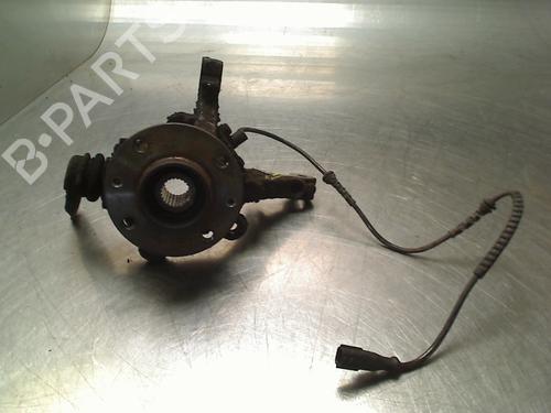 Used Right front steering knuckle Right front steering knuckle RENAULT TWINGO II (CN0_) 1.2 (CN0D) (58 hp) 34690297 34690297