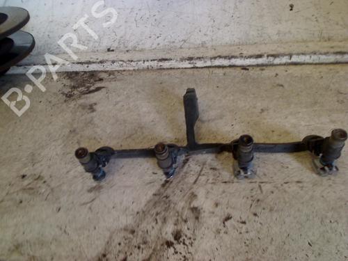 Used Injection rail Injection rail PEUGEOT 206 Hatchback (2A/C) 1.4 i (75 hp) 34670867 34670867