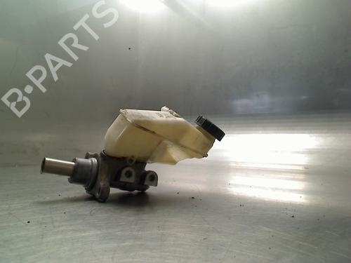 Used Brake master cylinder Brake master cylinder TOYOTA YARIS (_P9_) 1.4 D-4D (NLP90_, NLP90R) (90 hp) 34686812 34686812