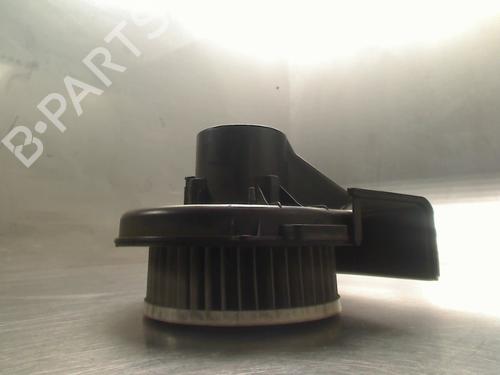 Used Heater blower motor Heater blower motor VW FOX Hatchback (5Z1, 5Z3, 5Z4) 1.2 (55 hp) 34686515 34686515