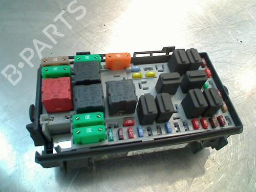 Used Fuse box Fuse box OPEL CORSA D (S07) 1.4 (L08, L68) (90 hp) 34679040 34679040