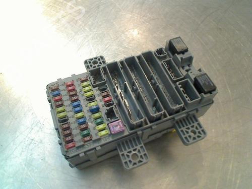 Used Fuse box Fuse box HONDA CIVIC VIII Hatchback (FN, FK) 2.2 CTDi (FK3) (140 hp) 34678816 34678816