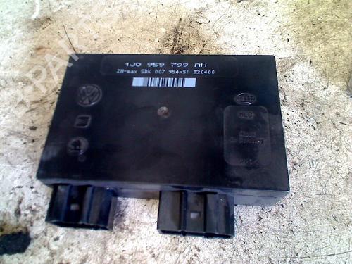 Used Switch Switch SEAT TOLEDO II (1M2) 2.3 V5 (150 hp) 34674441 34674441