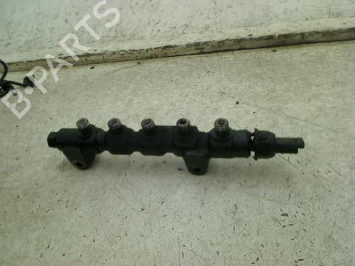 Used Injection rail Injection rail 34670767 34670767