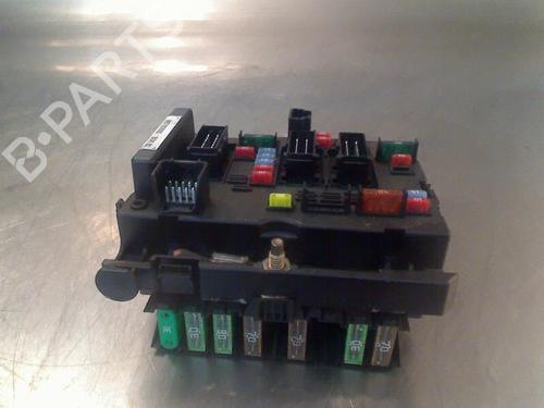 Used Fuse box Fuse box PEUGEOT 307 (3A/C) 1.4 16V (88 hp) 34683792 34683792