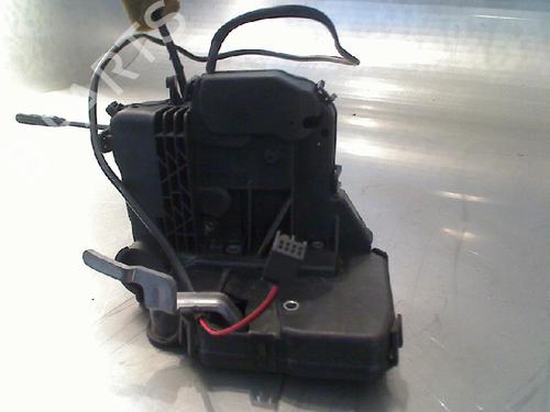 front-right-lock-mercedes-benz-c-class-w203-2000-2001-2002-2003-2004-2005-2006-2007-34676510 main image