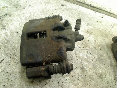 Used Right front brake caliper Right front brake caliper NISSAN MICRA II (K11) 1.0 i 16V (K11) (54 hp) 34655639 34655639