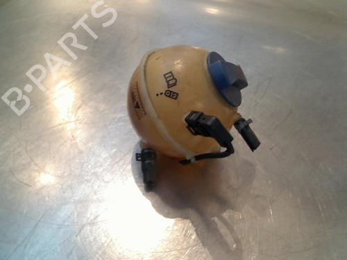 Used Expansion tank Expansion tank VW BORA I (1J2) 1.6 16V (105 hp) 34680811 34680811