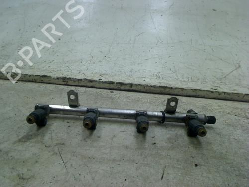 Used Injection rail Injection rail MERCEDES-BENZ A-CLASS (W168) A 140 (168.031, 168.131) (82 hp) 34670376 34670376