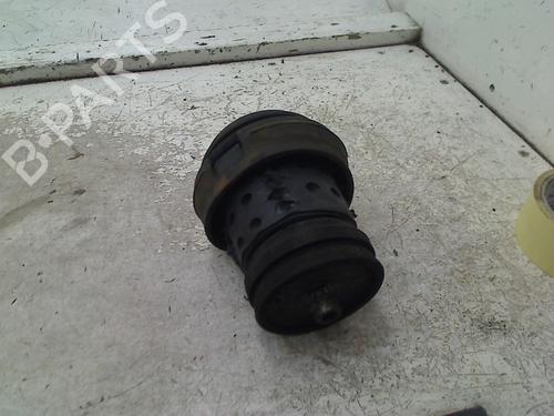 Used Engine mount Engine mount SEAT INCA (6K9) 1.9 SDI (64 hp) 34666068 34666068