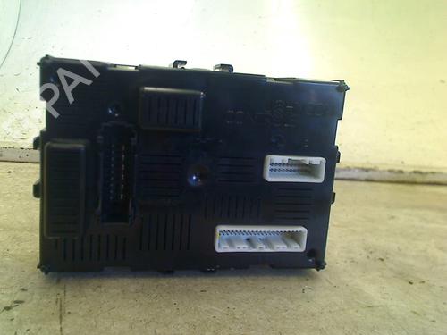 Used Fuse box Fuse box RENAULT MODUS / GRAND MODUS (F/JP0_) 1.5 dCi (FP0F, JP0F) (86 hp) 34668387 34668387