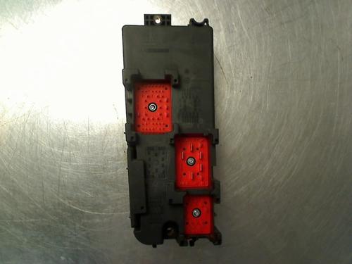 Fuse box OPEL SIGNUM Hatchback (Z03) 1.9 CDTI (F48) | BP34691795E1 - Image 2