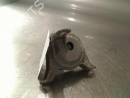 Used Engine mount Engine mount OPEL ASTRA G Hatchback (T98) 1.6 (F08, F48) (75 hp) 34677290 34677290