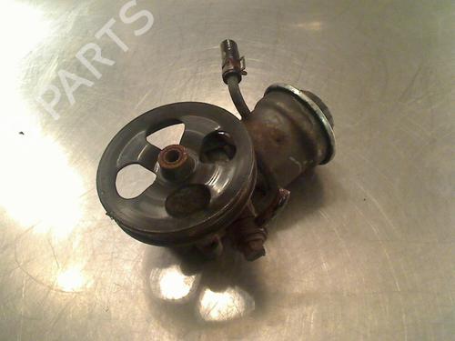 Used Steering pump Steering pump TOYOTA YARIS (_P1_) 1.0 (SCP10_, SCP10R) (68 hp) 34682172 34682172