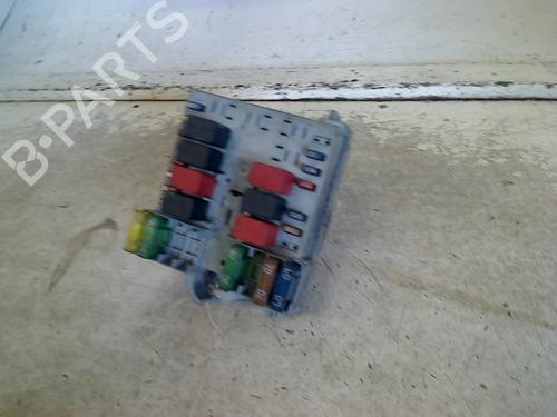 Used Fuse box Fuse box FIAT STILO (192_) 1.2 16V (192_XA1B) (80 hp) 34665856 34665856