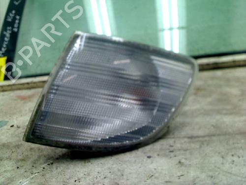 Used Left front indicator Left front indicator MERCEDES-BENZ VITO Bus (W638) 108 CDI 2.2 (638.194) (82 hp) 34673656 34673656