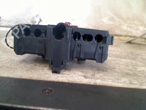 fuse-box-mercedes-benz-c-class-t-model-s203-2001-2002-2003-2004-2005-2006-2007-34656530 main image