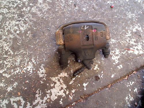 Used Left front brake caliper Left front brake caliper TOYOTA COROLLA Compact (_E9_) 1.6 i (AE92) (105 hp) 34664587 34664587